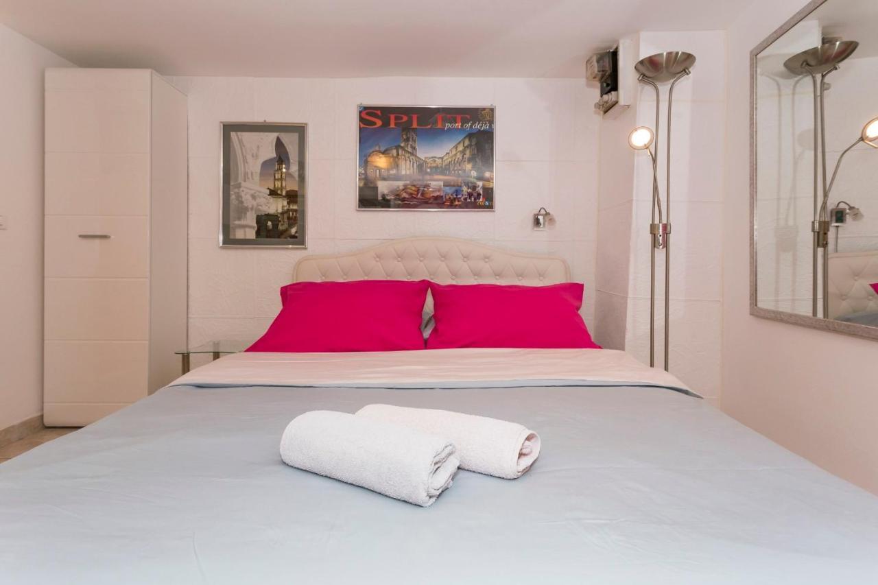 Modern And Practical Studio In The Heart Of Split Eksteriør billede